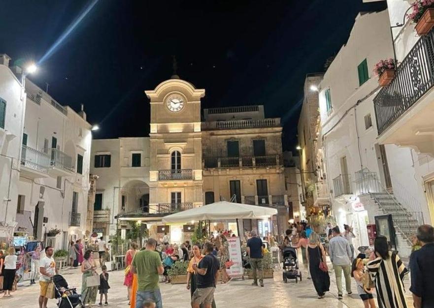 فيلا Il Campanile تْشيستيرنِنو المظهر الخارجي الصورة